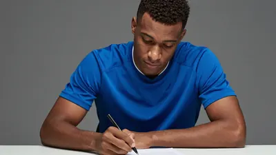 Sandefjord Fotball har signert den 18 år gamle ghanesiske midtstopperen Christopher Abanga på en kontrakt som varer ut...